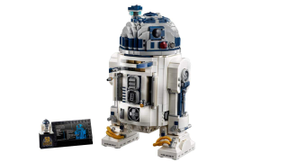 Lego's Giant R2-D2 Is, of Course, the Droid You've Been Looking For